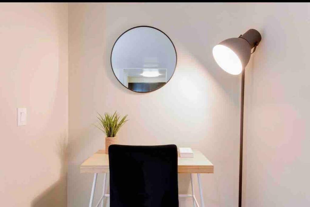 The Nest A Spacious 1 Bedroom Apartment With A Pool View Los Angeles Exterior foto